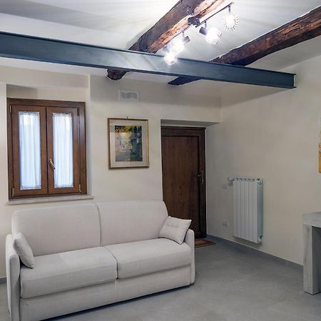Dimo' Re Bed and Breakfast Farnese Buitenkant foto