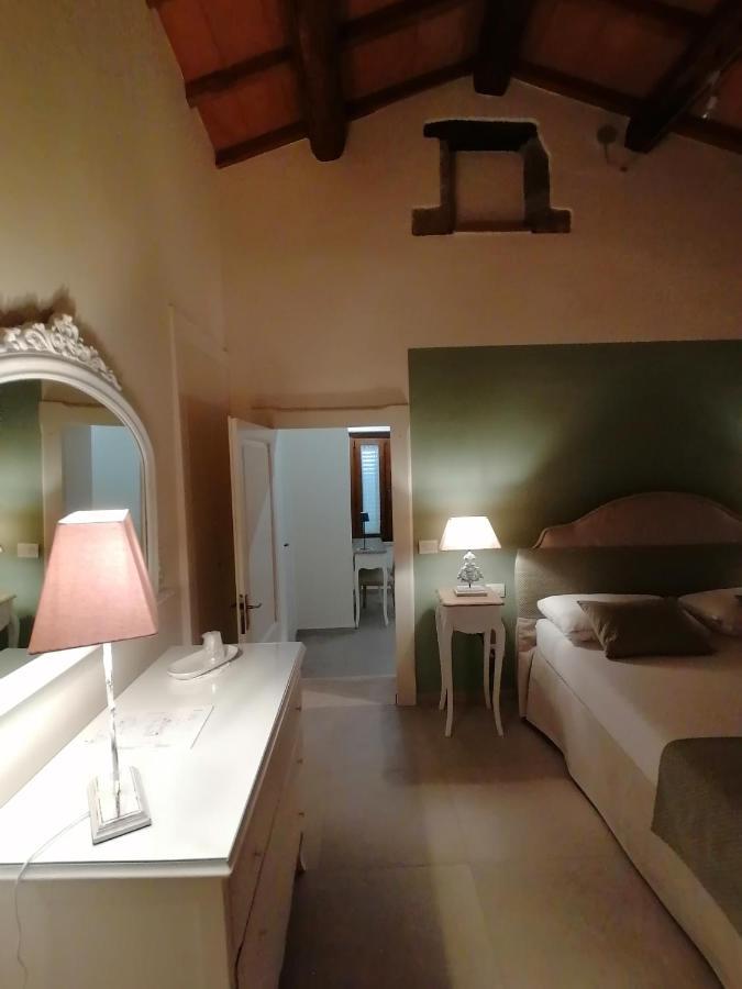 Dimo' Re Bed and Breakfast Farnese Buitenkant foto